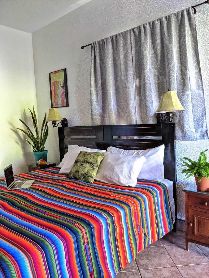 Seaside Inn Roatan 西湾 外观 照片
