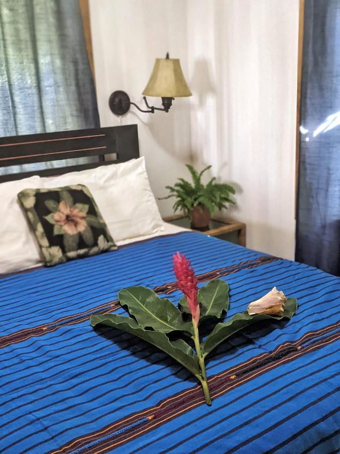 Seaside Inn Roatan 西湾 外观 照片