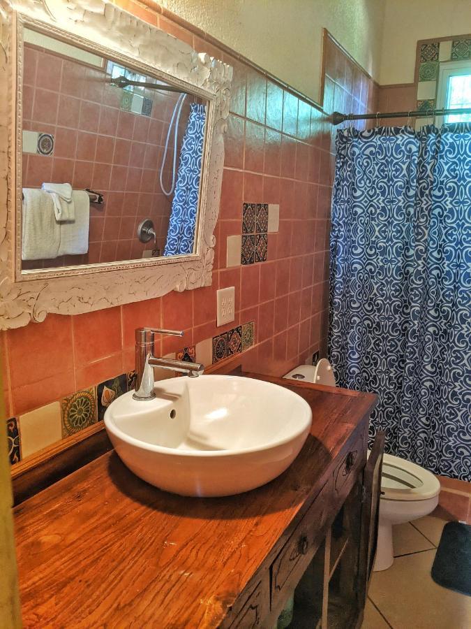 Seaside Inn Roatan 西湾 外观 照片
